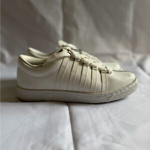 K-Swiss women’s white classic new in original box